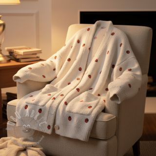 Plaščevina TEDDY EMBROIDERY Strawberries off white