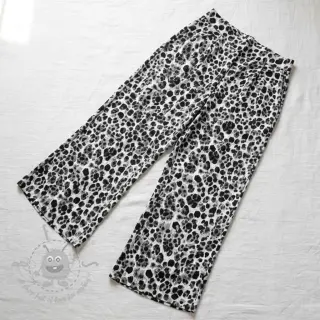 Viskoza SATIN Animal skin black digital print