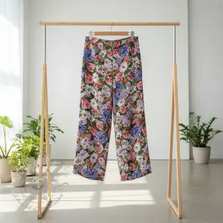 Viskoza SATIN Old fashion flowers digital print
