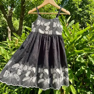 Bombažna tkanina EMBROIDERY Amia črna