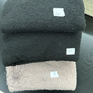 Paket blaga pletenine 216