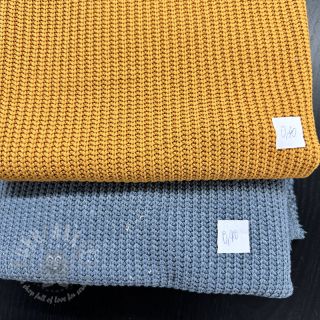 Paket blaga pletenine 227