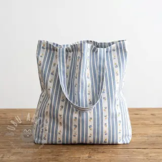 Bombažna tkanina Fine flowers STRIPE blue