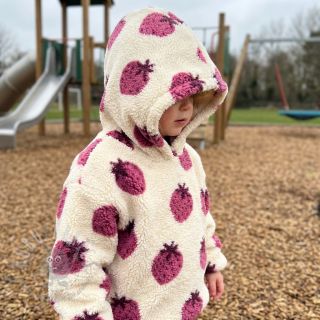 Plaščevina TEDDY JACQUARD Strawberries