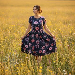 Bombažna tkanina VISCOSE Flowers navy digital print