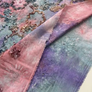 Bombažna tkanina TIE DYE EMBROIDERY Eva tape design C