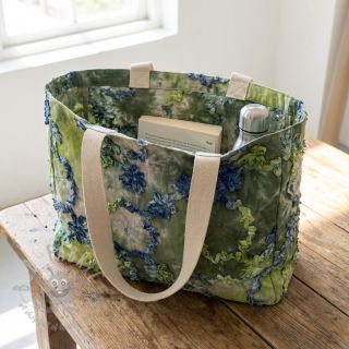 Bombažna tkanina TIE DYE EMBROIDERY Eva tape design A