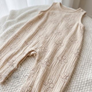 Dvoslojna gaza/muslin STEPPED Cherries natural