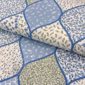 Bombažna tkanina Flowers patchwork baby blue