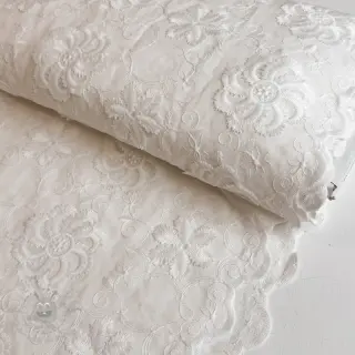 Bombažna tkanina EMBROIDERY Catchy Flowy white