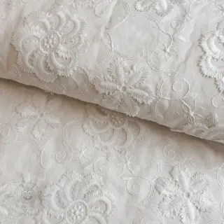 Bombažna tkanina EMBROIDERY Catchy Flowy white
