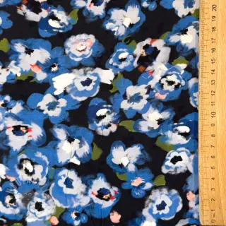 Viskoza POPLIN STRETCH Painted flowers navy digital print