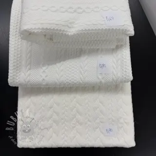 Paket blaga pletenine 258