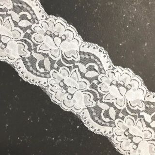 Čipka Blossom off white
