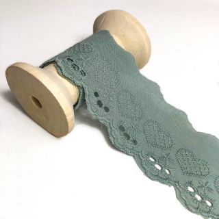 Čipka Heart old green