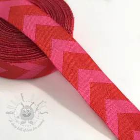 Trak Chevron red