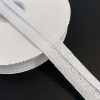 Obrobljeni trak bombaž white