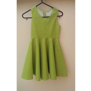 Bombažna tkanina Petit dots lime