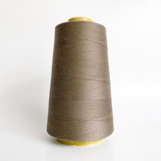 Overlock Poliestrski sukanec 2700 m taupe