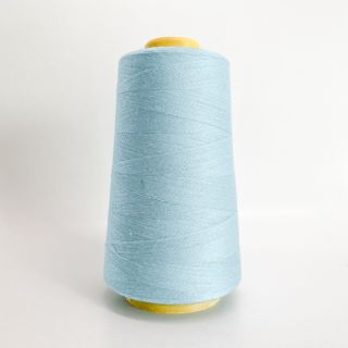 Niť overlocková 2700 m light blue