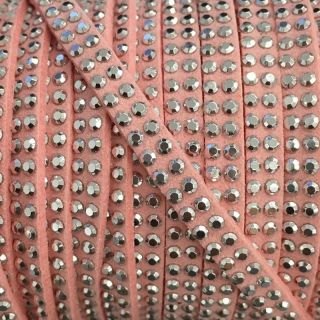 Semišasta vrvica s kristali rose