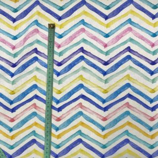 Dekorativna tkanina Watercolour happy zigzag digital print