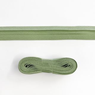 Obrobljeni trak bombaž - 3 m basil