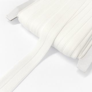 Obrobljena elastika mat 20 mm RIB off white