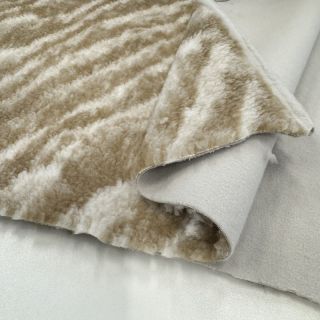 Plaščevina SPECIAL BOUCLE design A