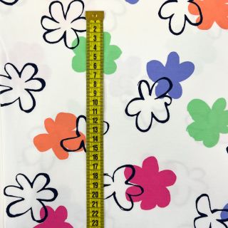 Pletenina Flower prints white