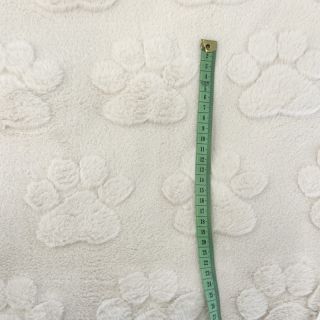 Flis Paw prints ecru