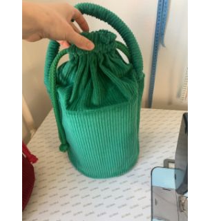 Žamet emerald