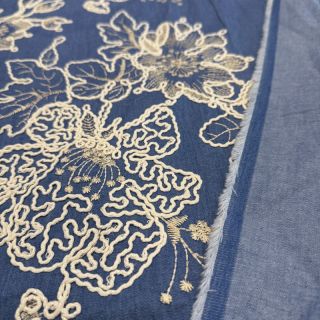 Bombažna tkanina JEANS EMBROIDERY Bouquet blue