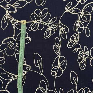Dvojna gaza/muslin EMBROIDERY Climbing flowers navy