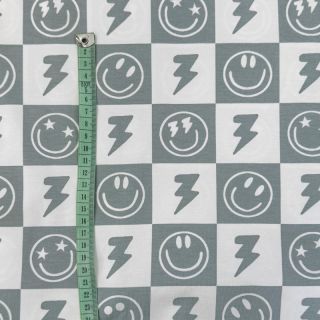 Pletenina Happy faces square sage digital print