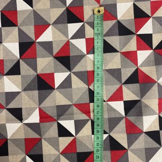 Dekorativna tkanina Linenlook Diamond triangle red
