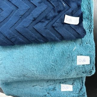 Paket blaga umetno krzno 140