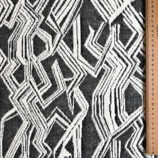 Pletenina jacquard Comfy Broken checks black