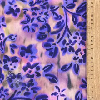 Bombažna tkanina SATIN Purple flowers digital print