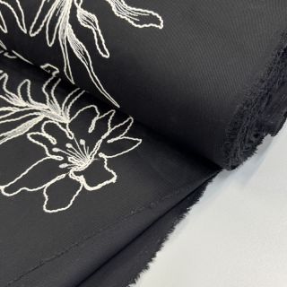 Bombažna tkanina EMBROIDERY GABARDINE Luana black